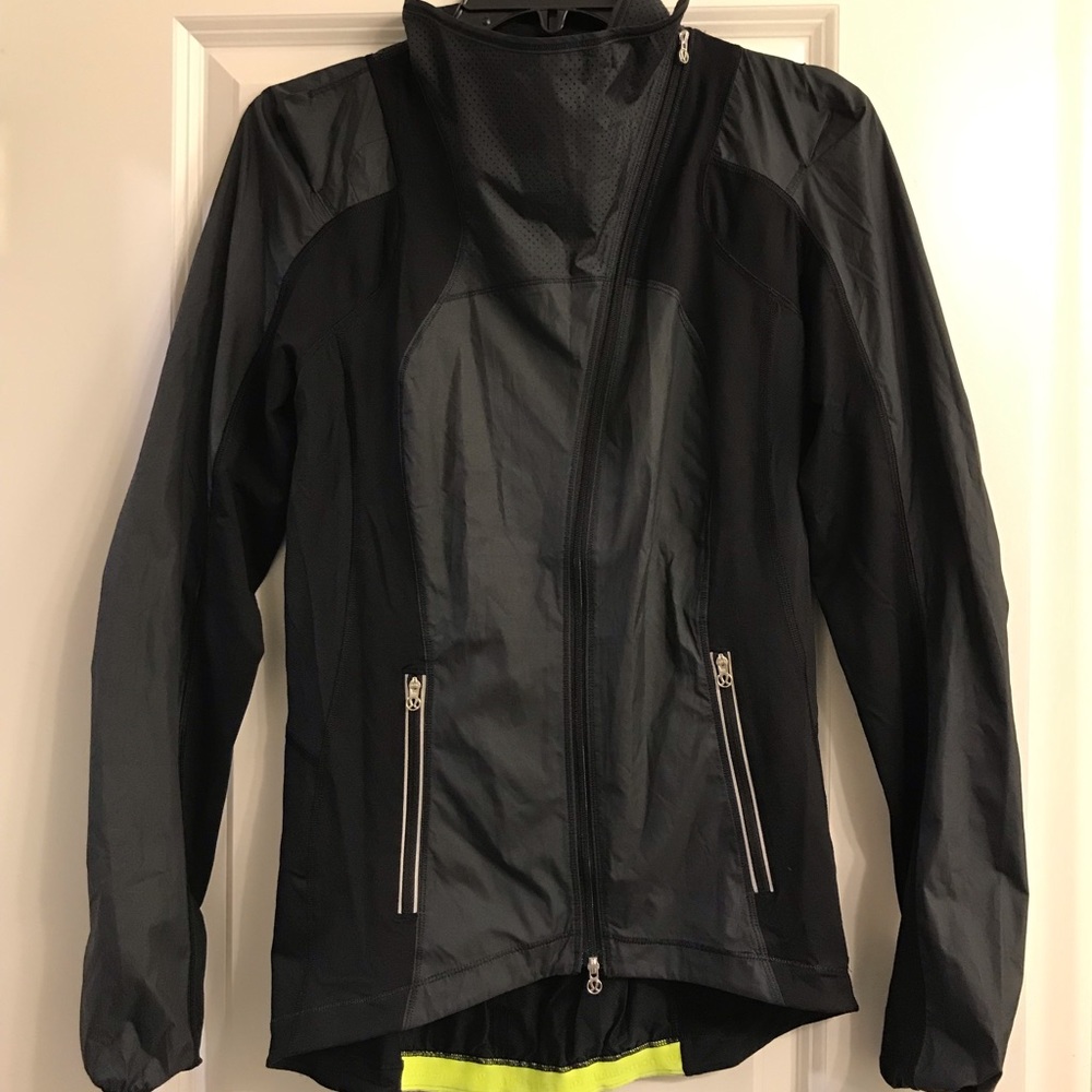 Lululemon presta packable shirket/jacket